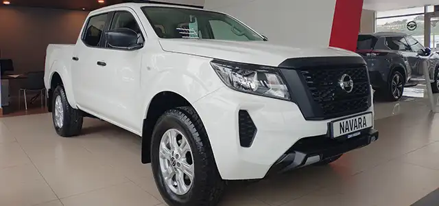 CMH NISSAN PMB - NISSAN NAVARA - FRONT SIDE ANGLE IMAGE - KZN